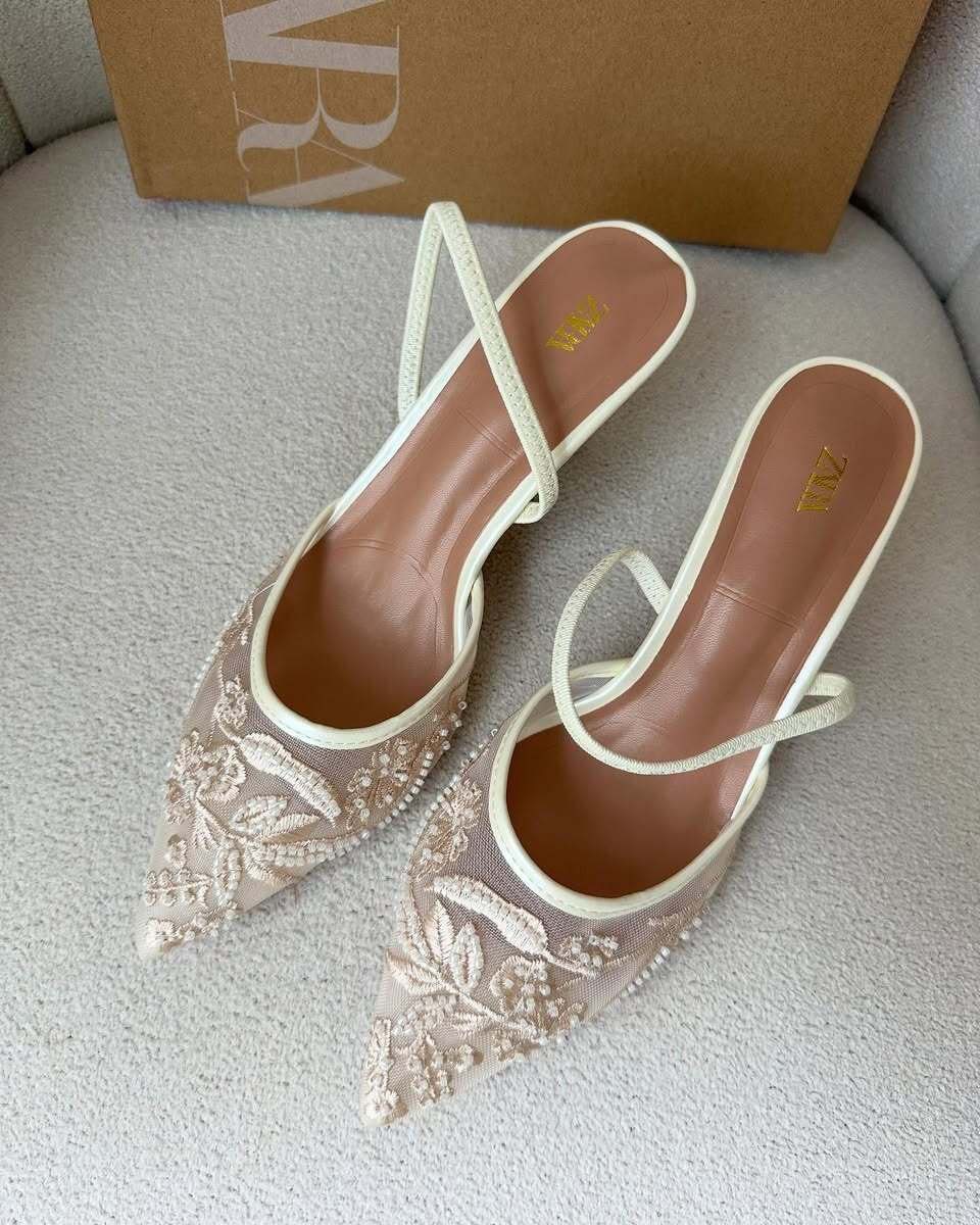 Bridal embroidery heel
