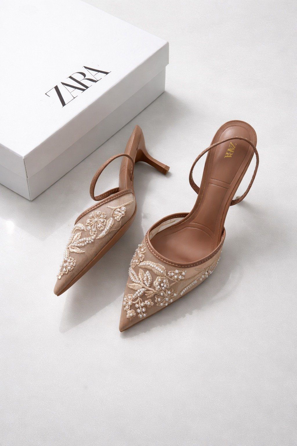 Beige bridal embroidery heel